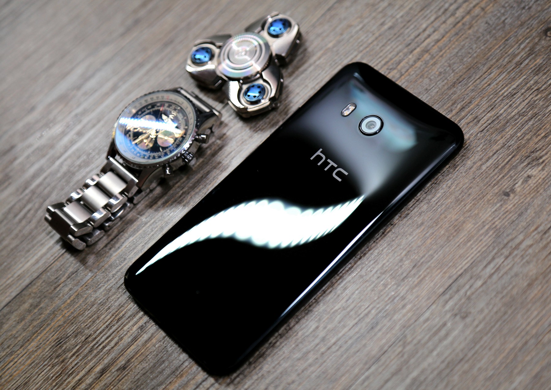 htcu11手机详细参数,htcu11手机测评