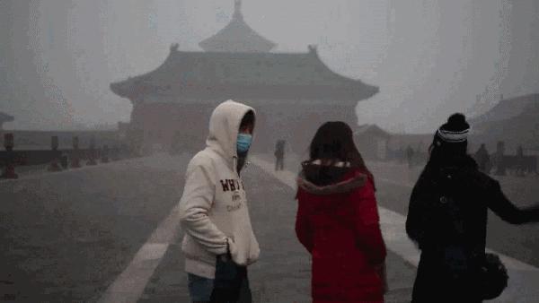 听说有法令纹的女孩子都很爱笑,爱笑的女生法令纹都不会太浅