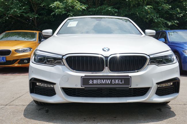 新款宝马5系li多少钱,如何开走一台宝马5系2024新款