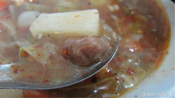 又到了一年一度的小龙虾盛宴了大家如何在家吃到小龙虾？西安这条街美食秒杀回民街统统吃一遍才过瘾？