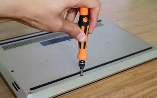 来人呐，扒了那个开挂的安全本！