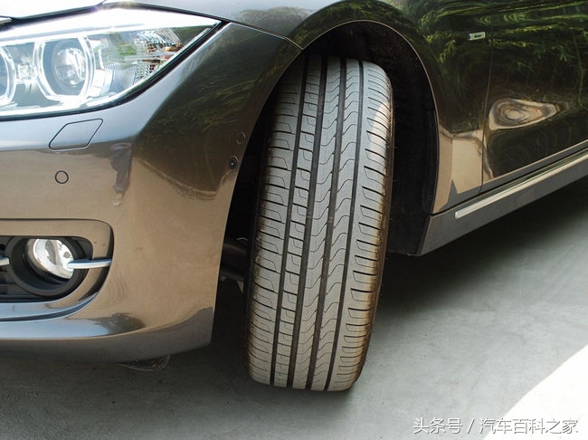 手动挡停车不熄火的正确步骤,手动挡熄火停车是空挡还是一档