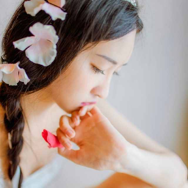 父亲生病老婆不给拿钱看病,父亲住院做手术女儿却不愿意出钱