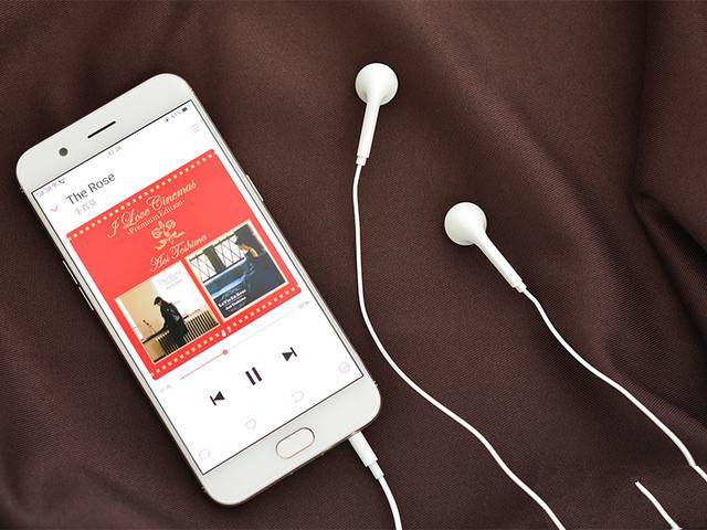 oppor11移动版和全网通的区别 (oppor11全网通和移动版价格)