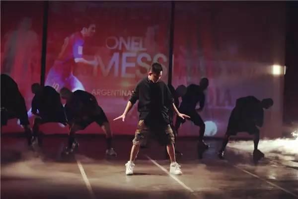 苏醒对梅西事件表态了吗,苏醒因梅西事件登上热搜