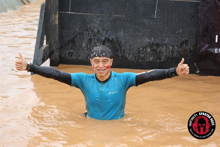 翻滚吧，青春—斯巴达痴肉记RollRollRoll