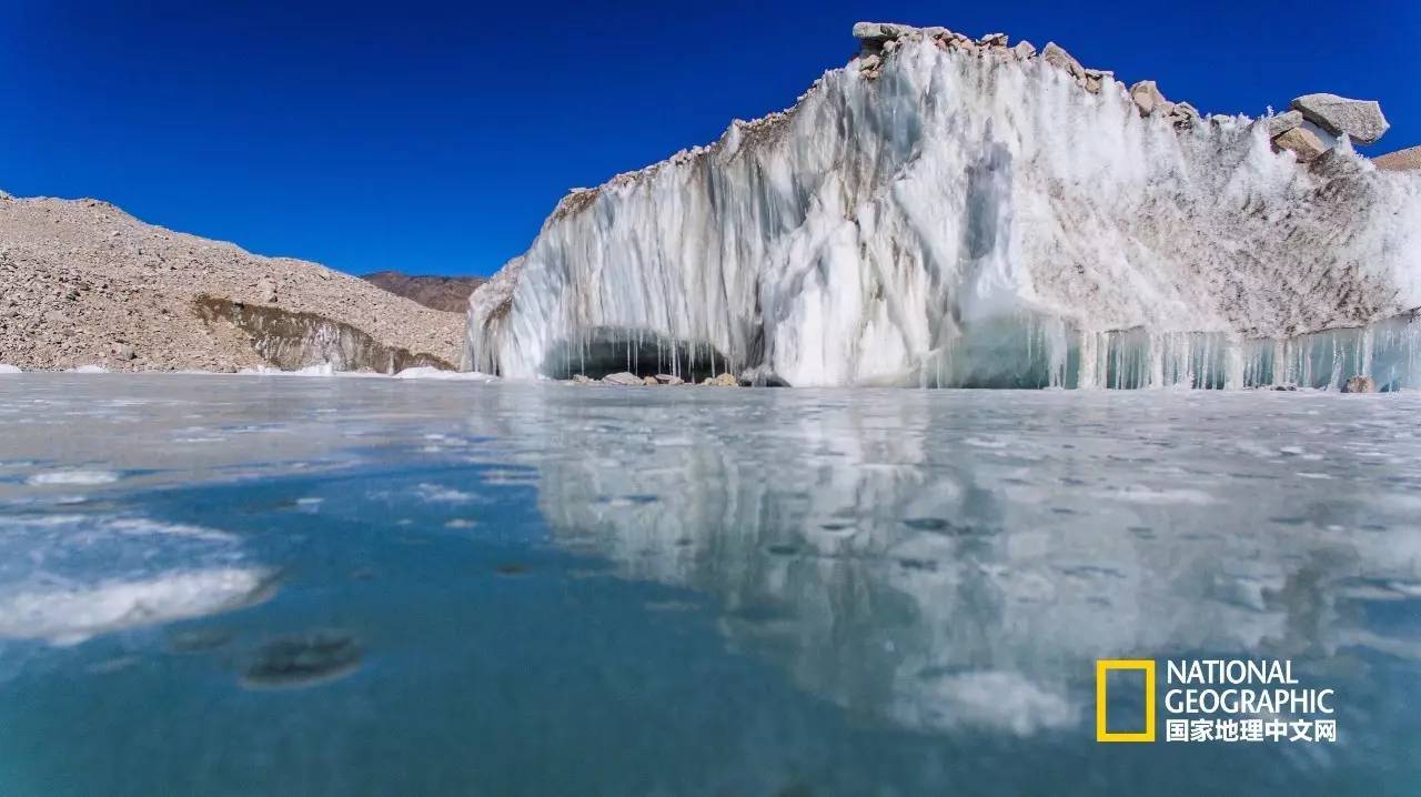 一次惊险的冒险之旅南极冰川,神奇的南极冰川探险之旅感受