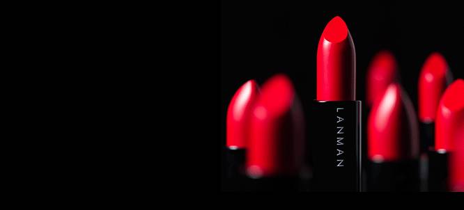 涂了个口红男友好像很喜欢,涂了口红男人很想亲