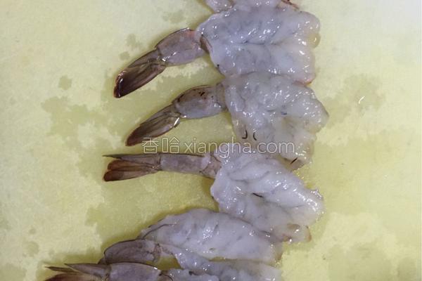 芒果虾仁的家常做法,芒果虾仁