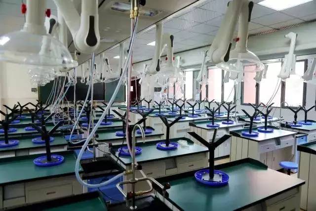 宜昌一中实景,航拍宜昌一中新校区