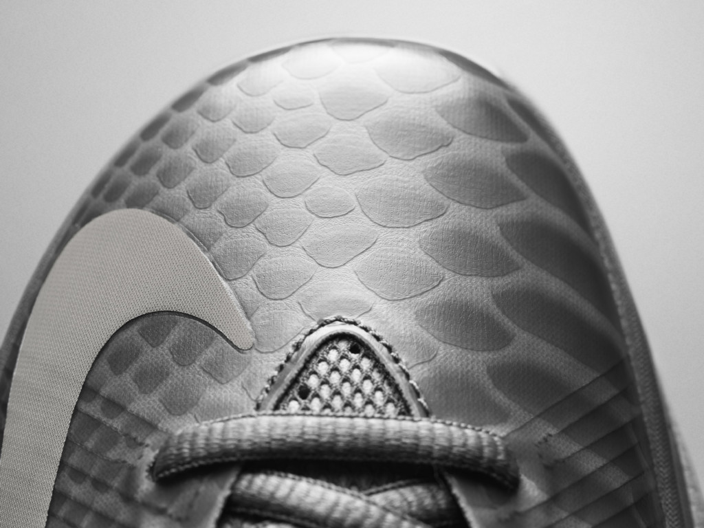 年度最佳篮球鞋kd13,kd8elite上脚