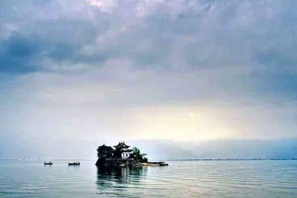 10个适合情侣的目的地，每一个都值得跟他好好走一走