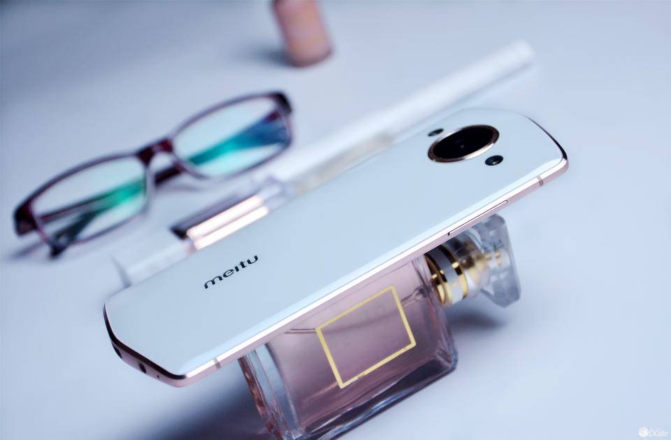 一个男生用美图手机是怎样的体验?