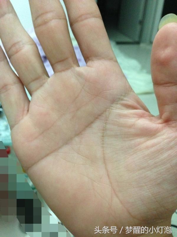 手相三条掌纹代表啥运势,据说手相的掌纹决定你今后的命