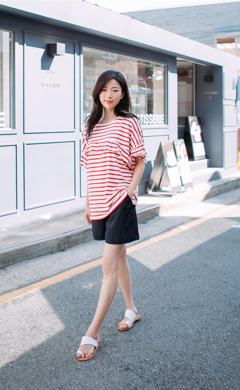 韩版复古条纹米奇大t恤,黑白条纹长袖t恤怎么搭配裤子