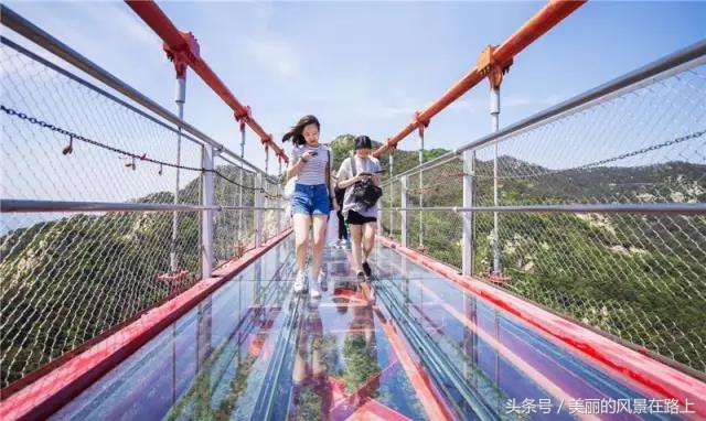 天蒙山世界第一玻璃栈道,临沂蒙山世界第一人行悬索桥