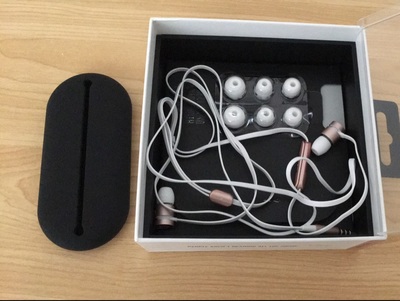 面条耳机的颜值与才华能否兼得