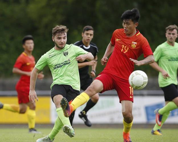 寰峰浗u20vs鎰忓ぇ鍒﹗20,钁¤悇鐗檜20vs寰峰浗u20