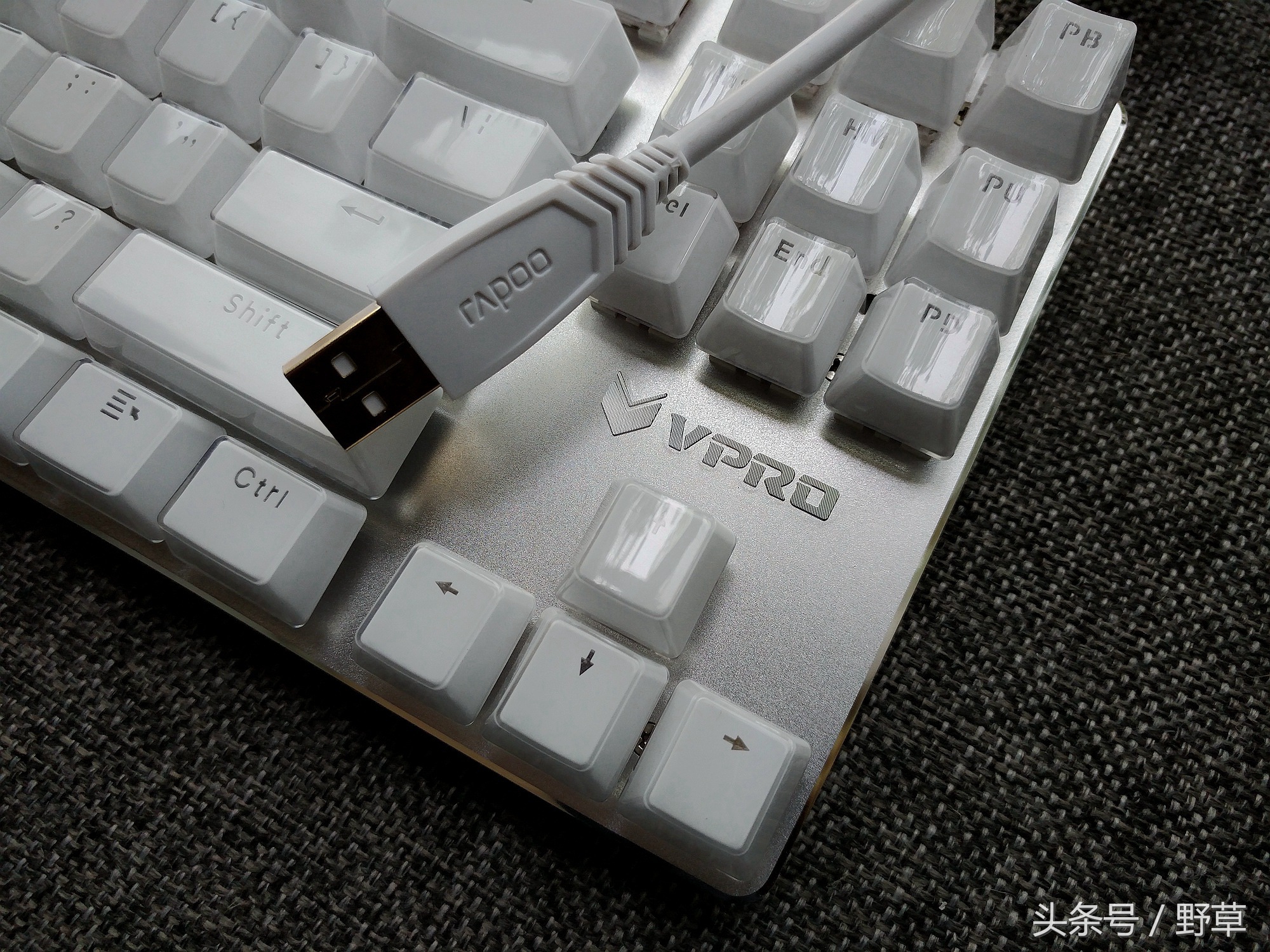 雷柏v500srgb机械键盘,雷柏v500合金版键盘黑轴测评