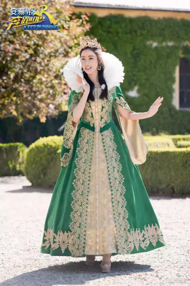 奔跑吧今夜收官，MC与嘉宾竟当众互相“打脸”，网友评论：舍不得这八只！