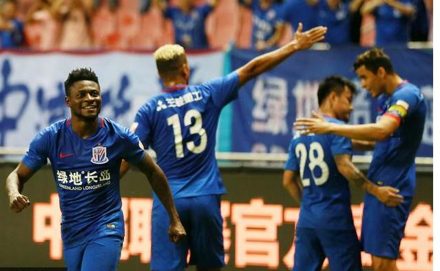 辽足球迷哭了视频,辽足球迷痛哭