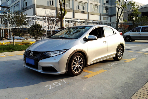 2011款本田思域和09款思域一样吗,本田思域两厢的优缺点