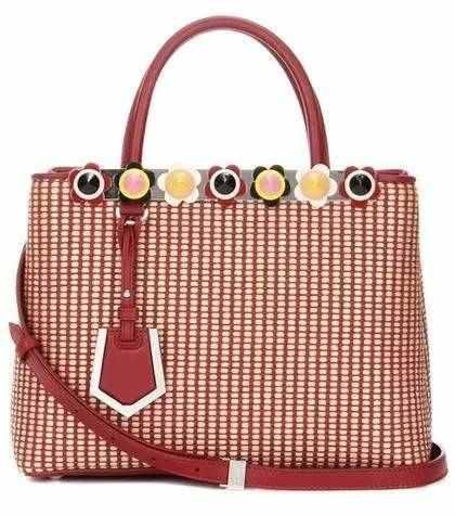 最近整个时尚圈都中了这个包包的毒!