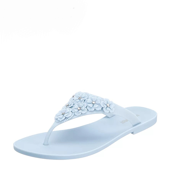 陪“胖脚”妈妈买鞋好几年，我总结出胖脚买凉鞋的要诀（附今夏值得胖脚入手的九款千元以内凉鞋清单）