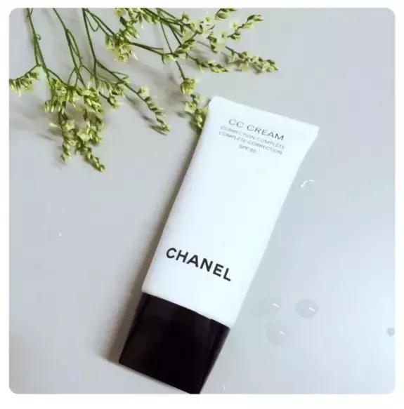 夏日粉底液遮瑕持久不脱妆不卡粉,cc霜bb霜粉底三者怎么搭配用