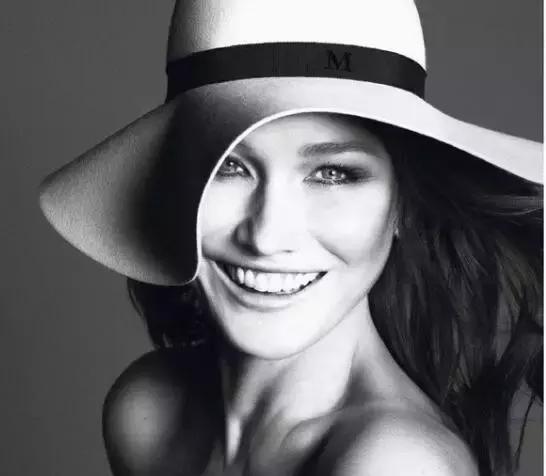 她是女版“王思聪”出身，却打出一手比他更好的牌，法国第一夫人布吕尼独特人生无须比较！