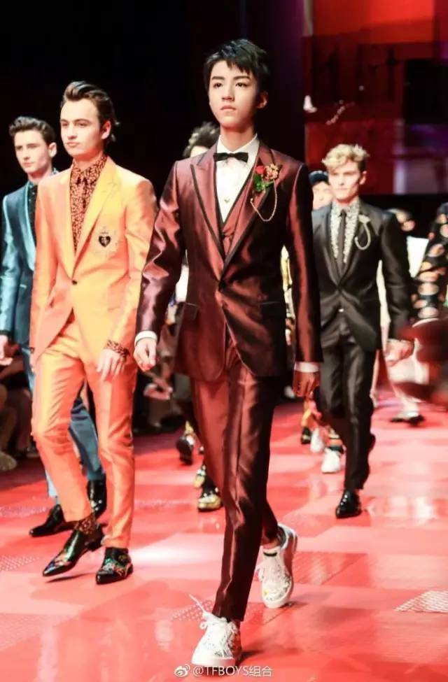 lv男包经典款,lv十大经典包款男款