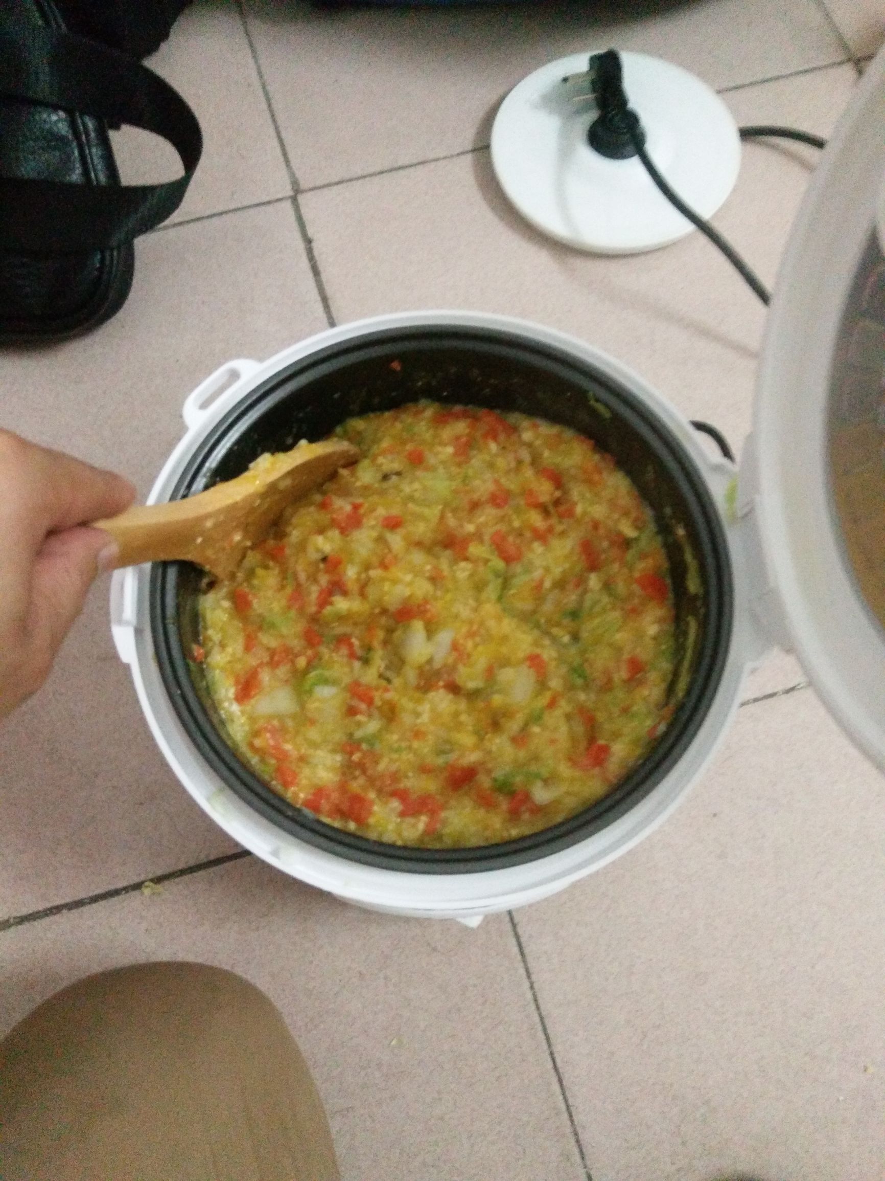 给博美犬怎样自制没有泪痕的狗粮,小博美幼犬自制狗粮