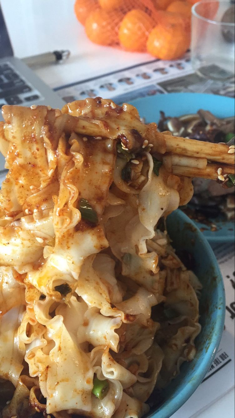 做吃货男友是什么体验,有一个吃货男闺蜜是什么样的体验