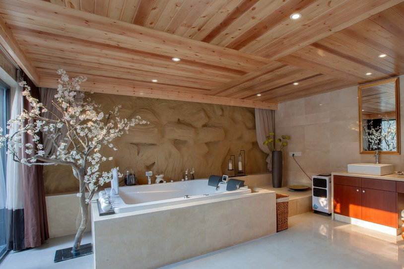 聚酯漆颜色怎么弄的,清漆和聚酯漆的区别