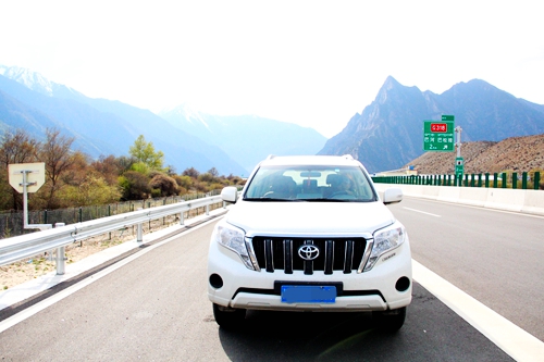 租台丰田普拉多跑西藏,川藏线自驾租车丰田普拉多