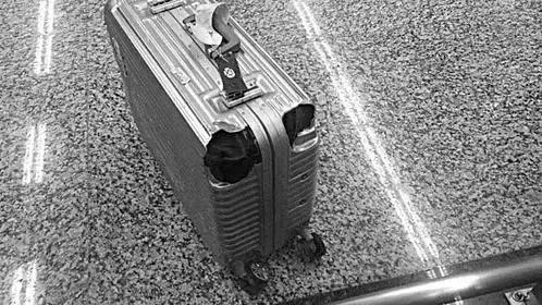 飞机托运行李箱有什么规定,托运行李箱摔坏了