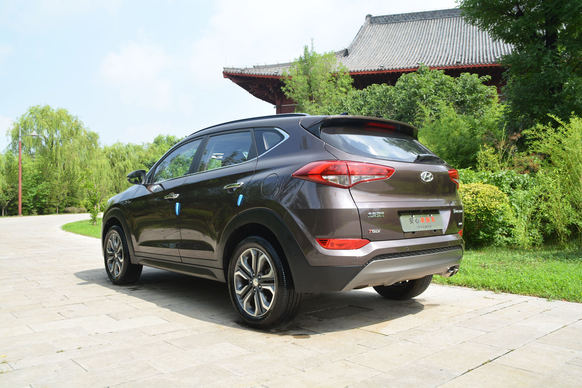 现代途胜四驱二手车11年,2020现代途胜2万公里值多少钱