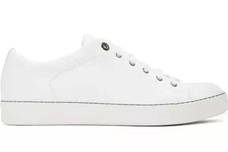 想买便宜好看的鞋子,想买小白鞋怕不耐脏怎么办