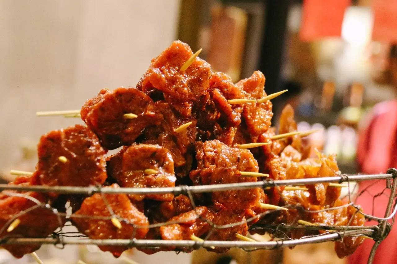 最吸引人的美食一条街推荐,7条吃货必打卡的美食街