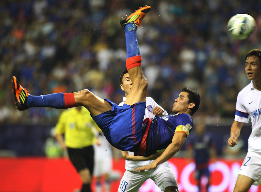 大伙冷静!莫雷诺仅仅是申花联赛进球王,再翻三座大山他才是申花跨时代的射手王!