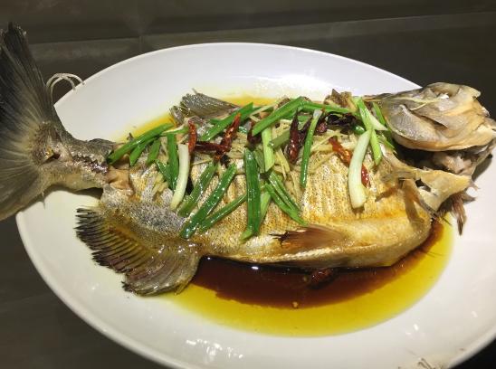 最简单的蒸鱼方法鲈鱼,蒸鱼的料汁怎么调清蒸海鱼