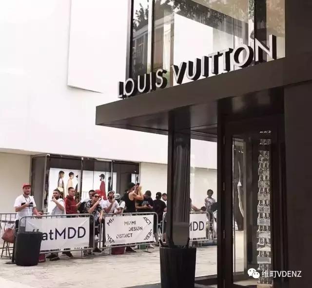 lv x supreme (supreme联名lv全部单品)