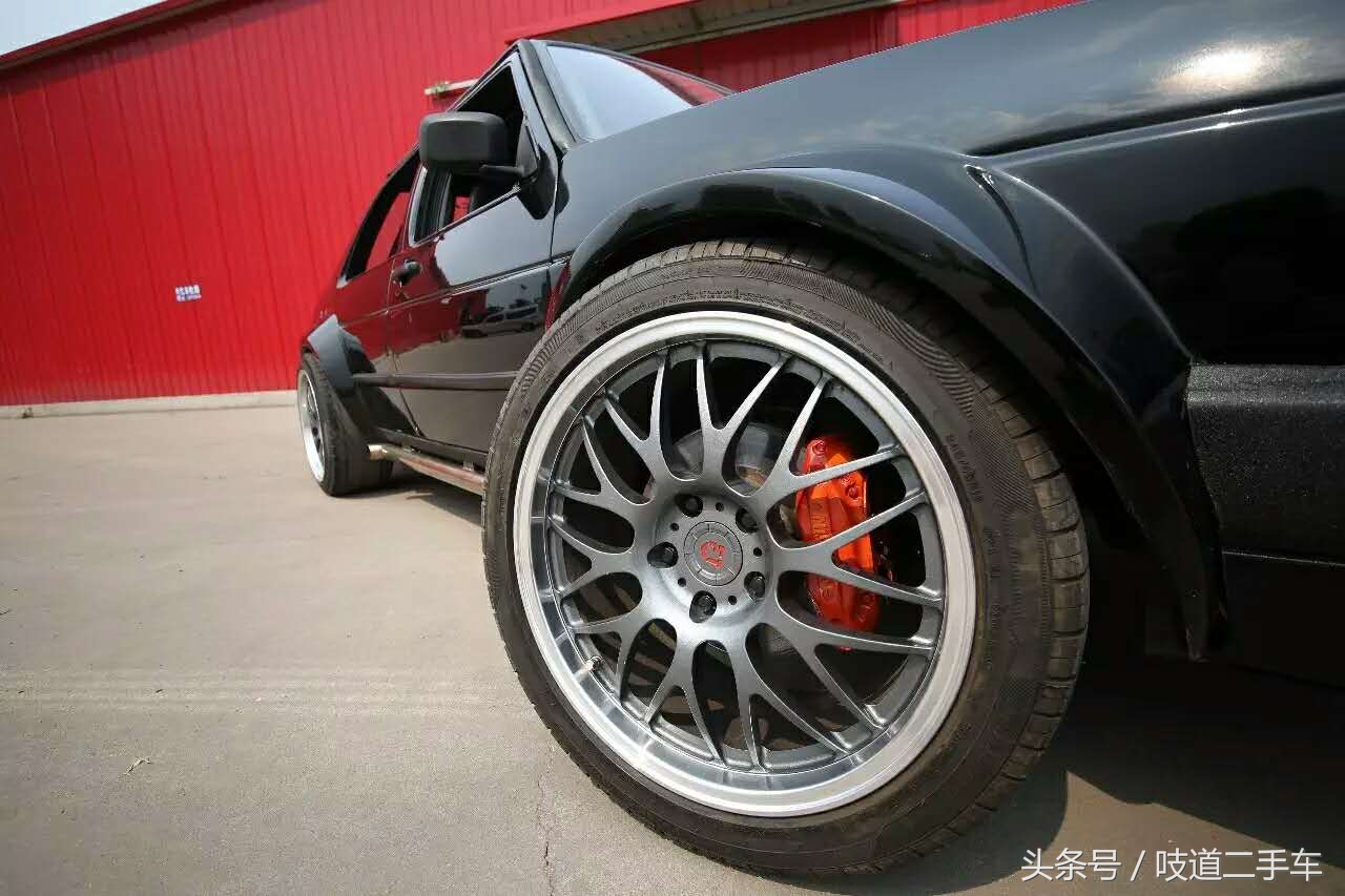 爆改五菱不算啥，氮气加速的捷达来虐他