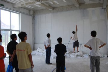 装修只刷腻子可以吗,装修必须用的三种腻子