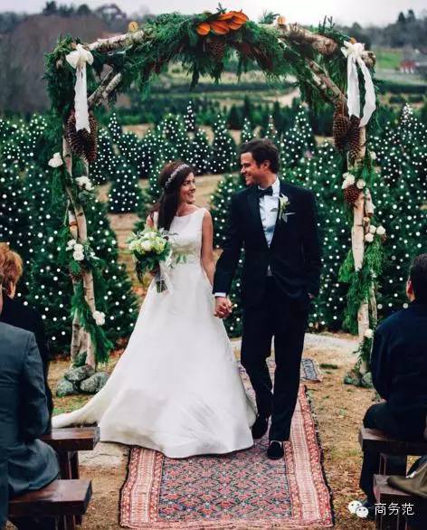 如何在朋友圈秀恩爱还不招人烦,在朋友圈如何秀恩爱不反感