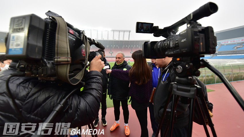 奥古斯托凌空抽射破门北京台解说,国安对阵上港奥古斯托