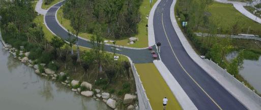 少女心美炸！大杭州竟然藏了条七彩跑道，柠檬黄、蒂芙尼蓝、墨色绿……现在去还能看到十里荷花……