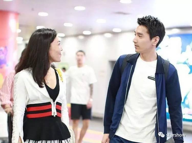 美妆播报｜赵又廷素颜上热搜，韩媒评选古装四美花落谁家？