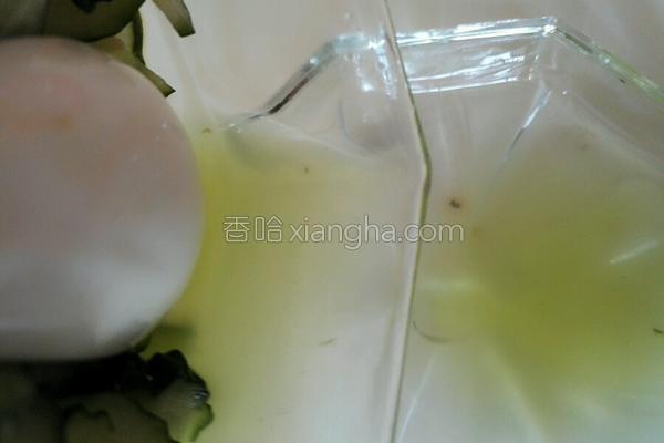 买来黄瓜吃不完自己怎样做酱黄瓜,第二天就能吃的酱黄瓜的腌制方法