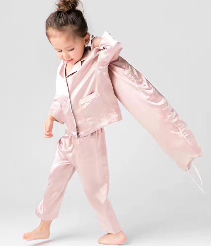 儿童旅行必备的防晒霜,宝宝去海边必备物品防晒霜